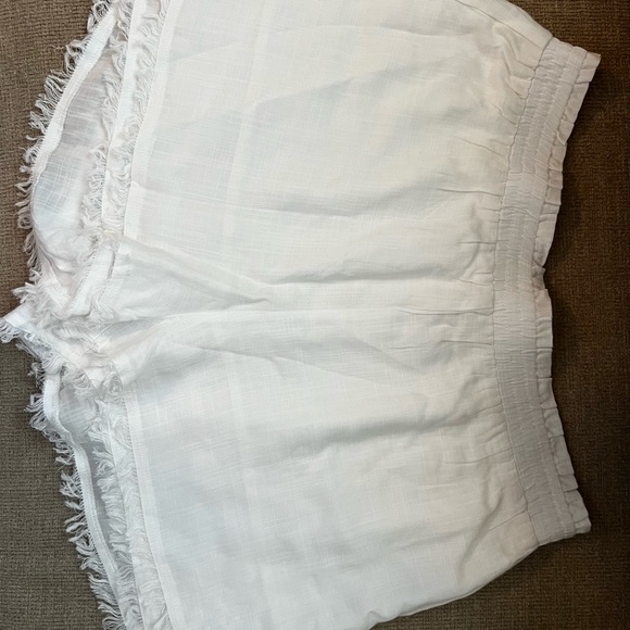 Le Lis white short set NWT from These Three Botique - Picture 7 of 7